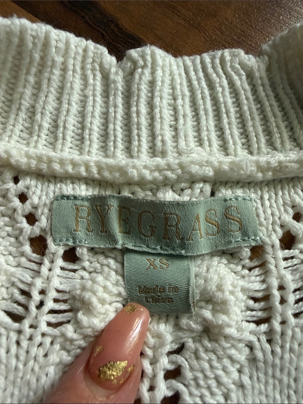 Women's Cream Cable-Knit Button Vest Sweater - Picture 2 of 3